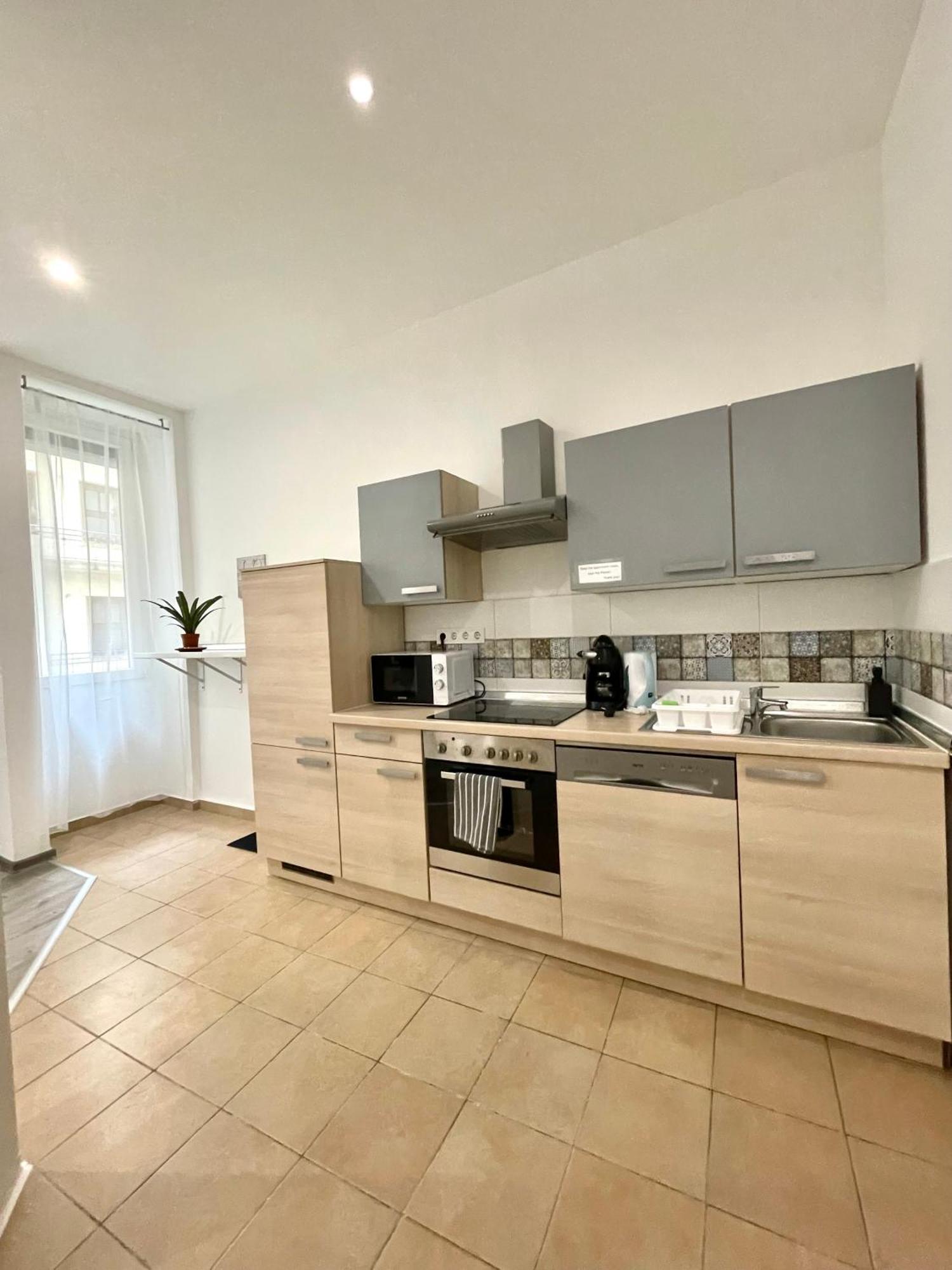 Relax With 2 Bedroom, 2 Bathroom For 6 People In The Centre Free Coffee Budapešť
