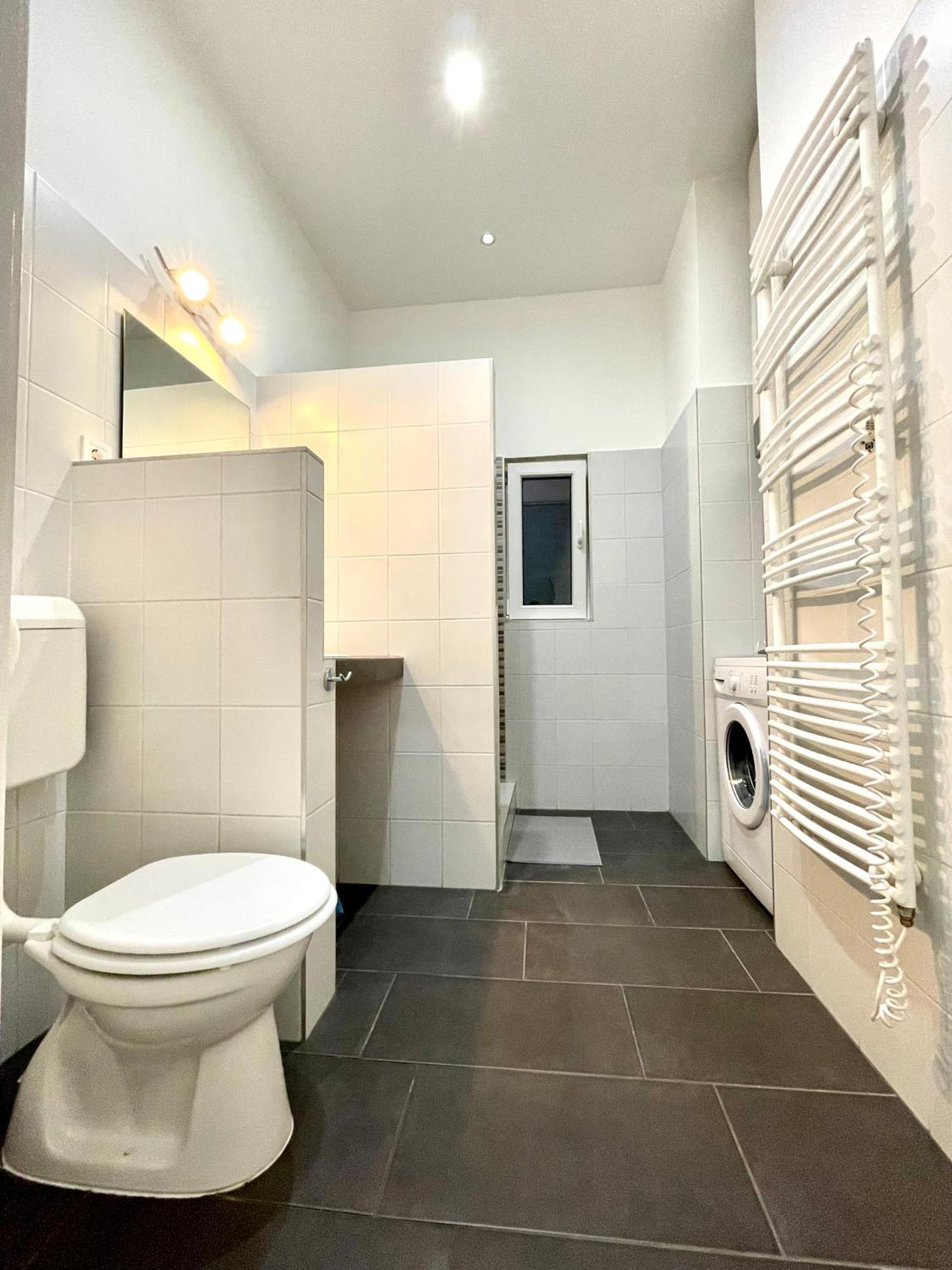 Apartment Relax With 2 Bedroom, 2 Bathroom For 6 People In The Centre Free Coffee