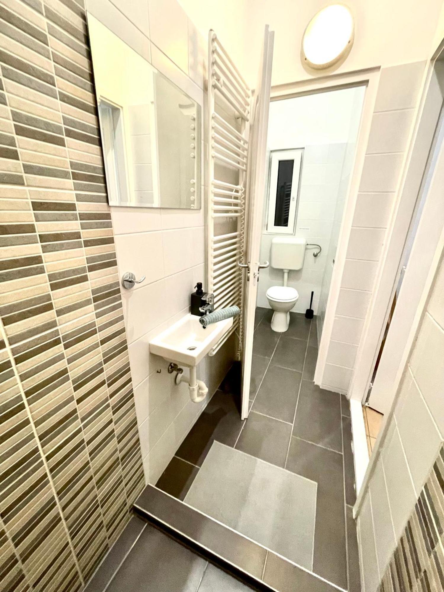 Relax With 2 Bedroom, 2 Bathroom For 6 People In The Centre Free Coffee Apartment *